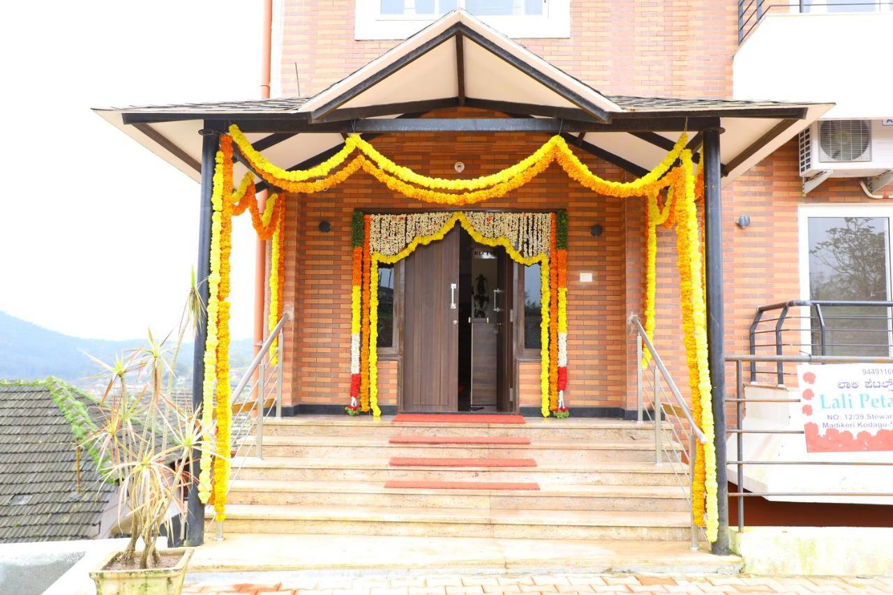 Ferienwohnung Lali Petals Madikeri Exterior foto