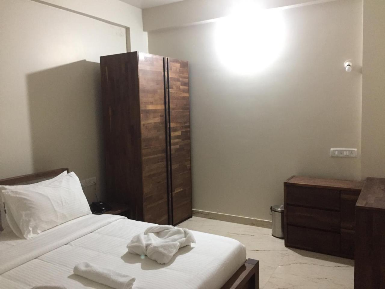 Ferienwohnung Lali Petals Madikeri Exterior foto