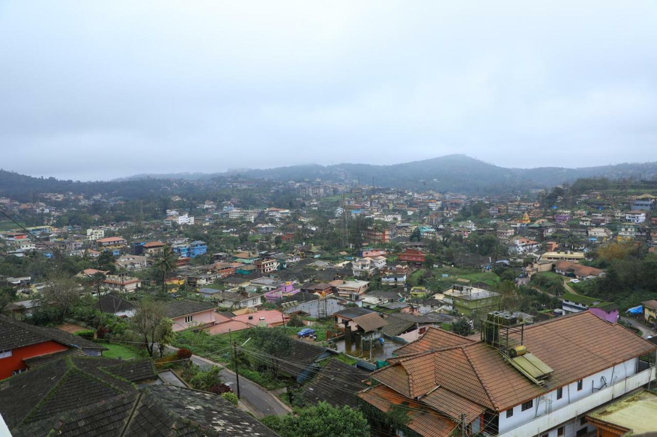 Ferienwohnung Lali Petals Madikeri Exterior foto